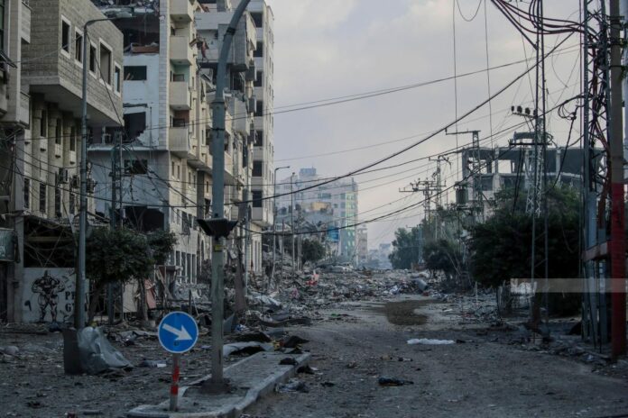 Gaza City: edifici distrutti dopo i bombardamenti