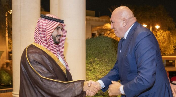 Medio Oriente, Crosetto in Arabia Saudita “Evitare l’escalation”