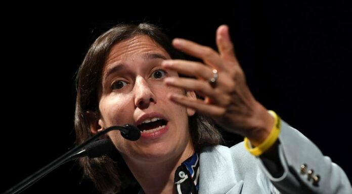 Schlein “In piazza per la giustizia sociale e la pace”