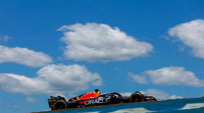 Verstappen vince anche la sprint in Brasile, Ferrari a punti