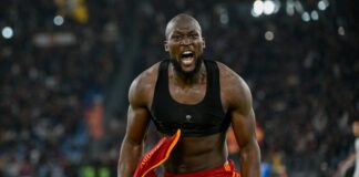 La Roma la ribalta nel recupero e batte 2-1 il Lecce