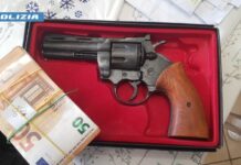 Roma, sventata rapina all’ufficio postale. Tre arresti