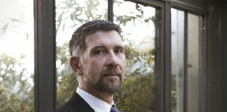 Gli italiani usano l’auto sia per spostamenti quotidiani che per vacanze