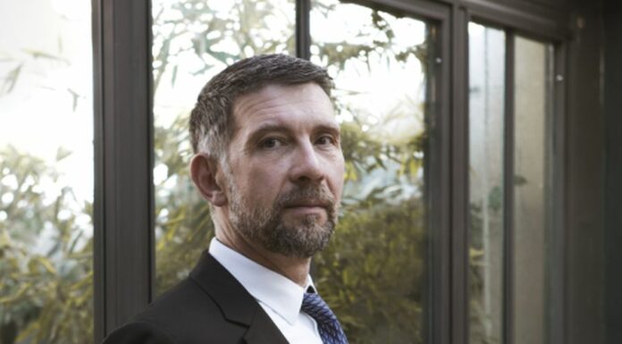 Gli italiani usano l’auto sia per spostamenti quotidiani che per vacanze