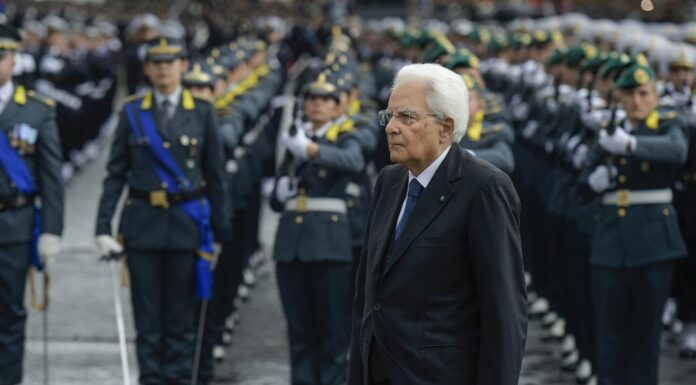 Mattarella “Italiani riconoscenti a chi impegnato in zone di crisi”