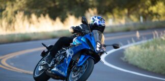 Suzuki, premier show nelle concessionarie moto per le novità