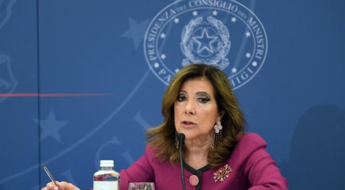 Riforme, Casellati “Non si tocca il Colle, confronto in Parlamento”