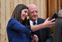 Campania, Vincenzo De Luca tra i governatori più attivi sui social
