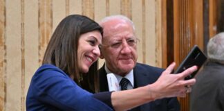 Campania, Vincenzo De Luca tra i governatori più attivi sui social