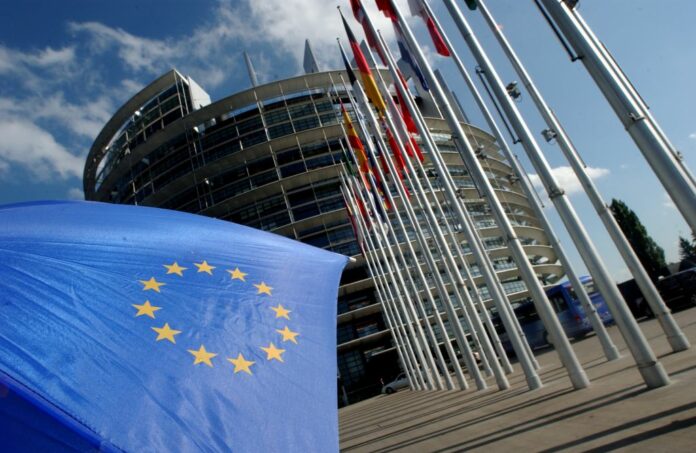 SEDE PARLAMENTO EUROPEO A STRASBURGO BANDIERA EUROPEA