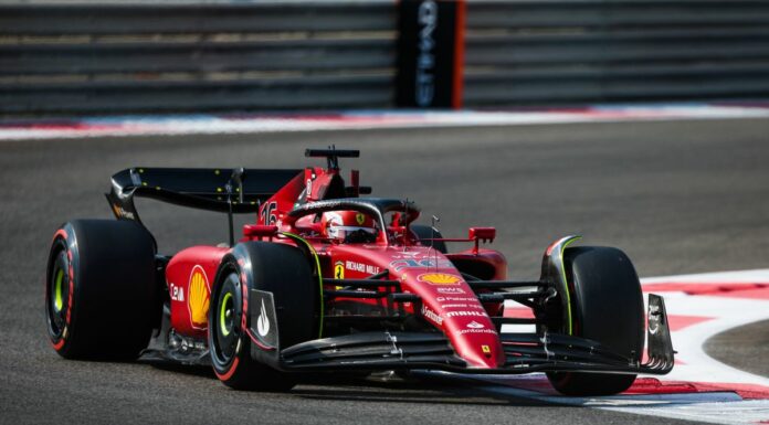 Leclerc sfreccia nel venerdì di Abu Dhabi, Sainz a muro