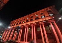 Intesa Sanpaolo accende le luci contro la violenza sulle donne