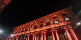 Intesa Sanpaolo accende le luci contro la violenza sulle donne