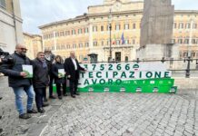 Lavoro, dalla Cisl 375 mila firme per una legge sulla partecipazione