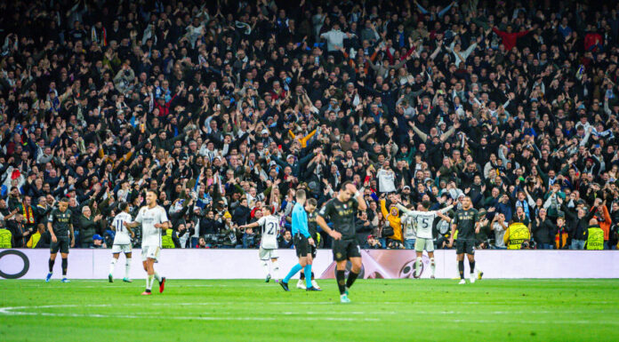 Il Napoli crolla nel finale, il Real vince 4-2 al Bernabeu