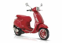 Vespa e (RED) insieme al World Aids Day 2023