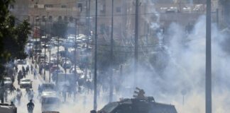 Gaza, raid israeliano colpisce una scuola