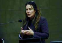 Locatelli in visita a Caivano “Costruire percorsi inclusivi”