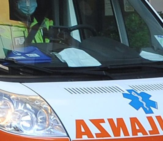 Auto fuori strada lungo statale 115 nel Nisseno, muore metronotte