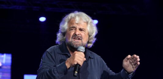 Grillo rivendica nome e simbolo del Movimento 5 Stelle, al via un’azione legale
