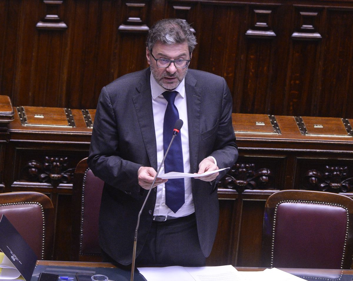 Ue, Giorgetti “Regole troppo stringenti un ostacolo alla crescita”