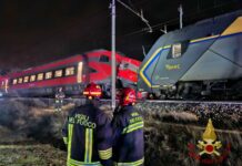 Scontro fra due treni sulla linea Bologna-Rimini, contusi passeggeri