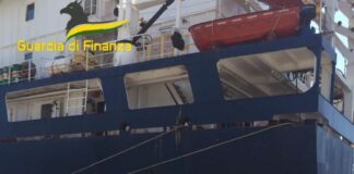 Napoli, frode nel commercio di carburanti. Sequestrati oltre 7,5 milioni