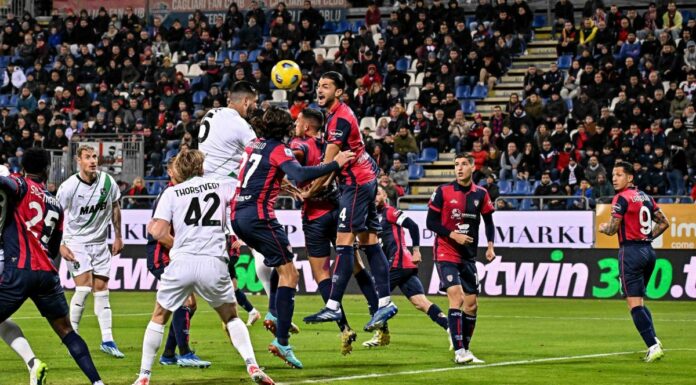 Impresa del Cagliari, Sassuolo battuto in rimonta 2-1