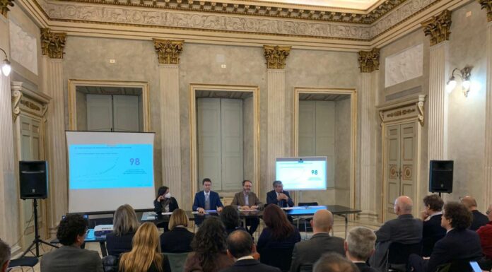 Intesa Sanpaolo, da ogni euro al Terzo Settore valore doppio nel sociale