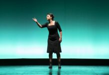 Geppi Cucciari torna a teatro con “Perfetta”