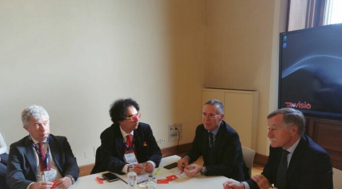 Aumentano i soggetti fragili over 65, fondamentali i vaccini HZ e RSV