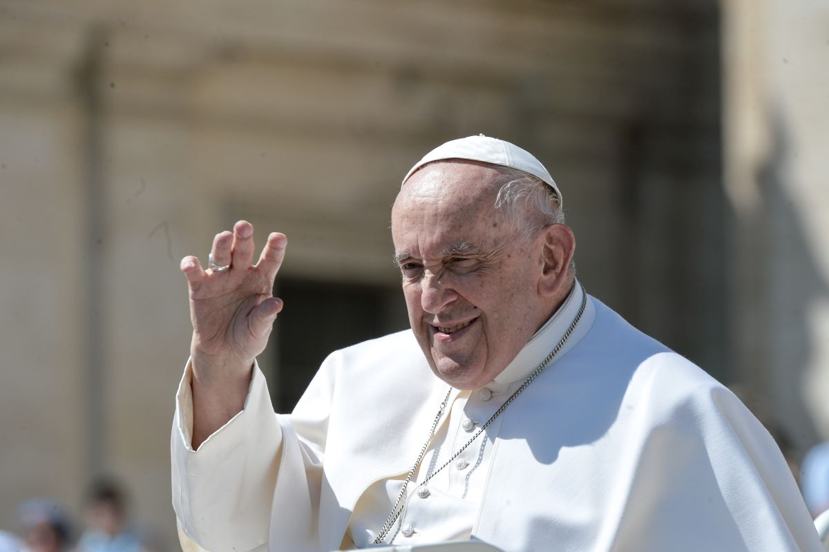 Papa Francesco “Speriamo che il Natale rafforzi l’impegno per la pace”