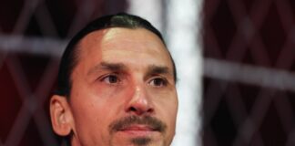 Ibrahimovic a Milanello, primo giorno da dirigente