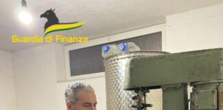 Made in Italy, sequestrati 8 mila litri di champagne, olio e alcol