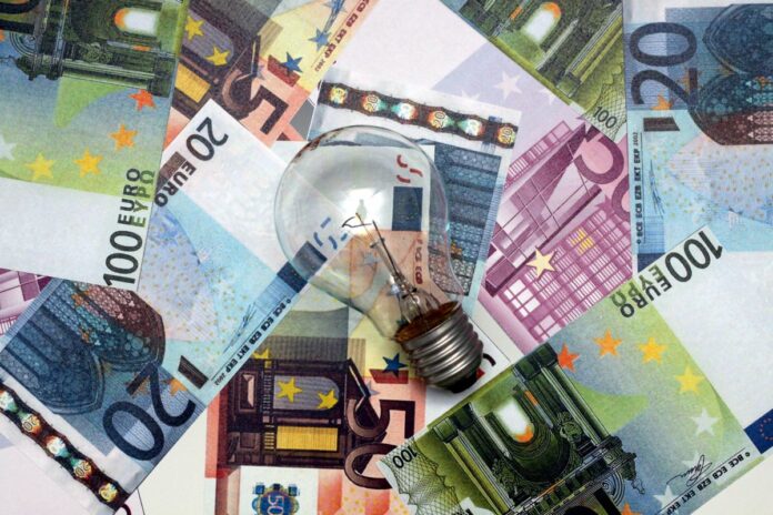 FOTO REPERTORIO - Decreto bollette: è finita la stagione degli sconti