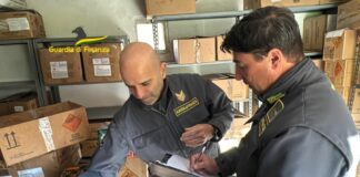 Sequestrati a Vibo Valentia 3 quintali di fuochi d’artificio, un arresto a Cosenza