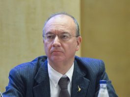 Tricolore, Valditara “Rispetto e cura per la bandiera nelle scuole, rappresenta la nostra storia”