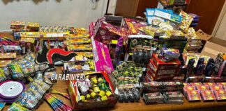 Donna morta a Napoli, colpita alla testa da un proiettile vagante