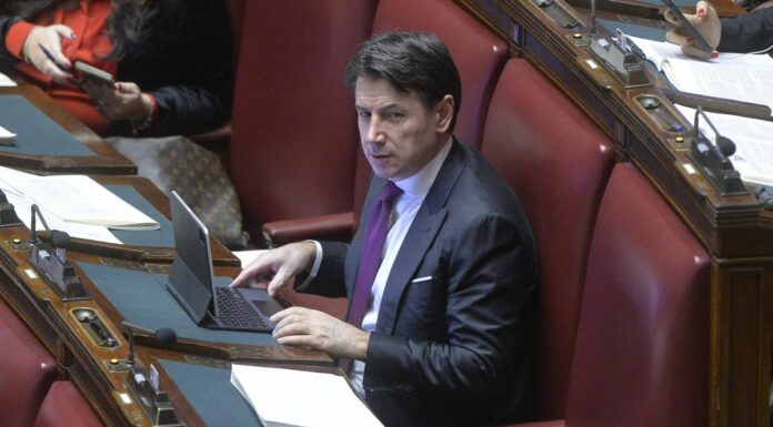 Conte “Meloni domani risponda alle nostre 10 domande”