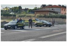 Vicenza, in un laboratorio tessile cinese scoperti 11 lavoratori in nero