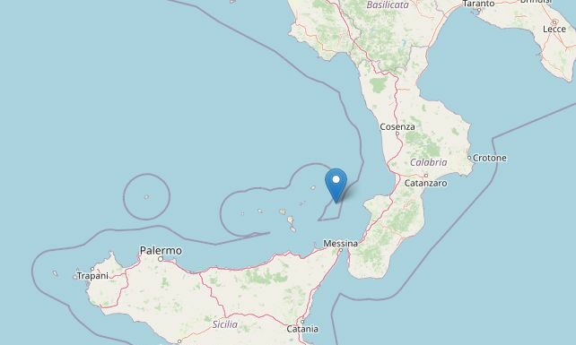 Scossa di terremoto di magnitudo 3.3 in mare davanti a Sicilia e Calabria