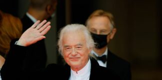 Jimmy Page, compie 80 anni il chitarrista dei Led Zeppelin