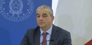 Ucraina, Fazzolari “Mosca per il bilaterale provocazione che non accetteremo”