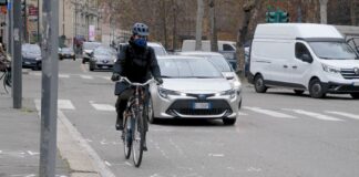 Incidenti stradali, ciclista investito e ucciso a Milano
