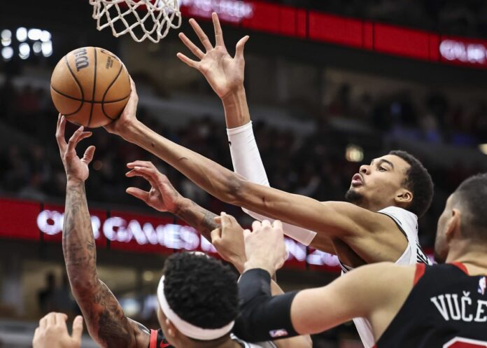 (SP)U.S.-CHICAGO-BASKETBALL-NBA-SPURS VS BULLS