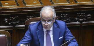 Acca Larentia, Piantedosi “Saluto romano offesa alle vittime”