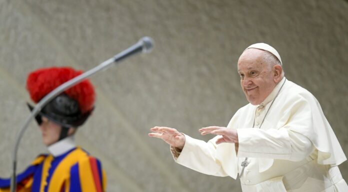 Papa Francesco “Sport mezzo per costruire società e favorire pace”