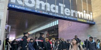 Controlli alla stazione Termini a Roma, 8 arresti e 9 denunce
