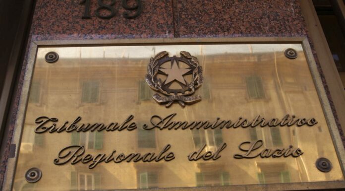 Extraprofitti energia, Tar del Lazio rimette la questione alla Consulta