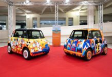 Le Fiat Topolino dedicate a Mickey Mouse colorano rampa nord Lingotto